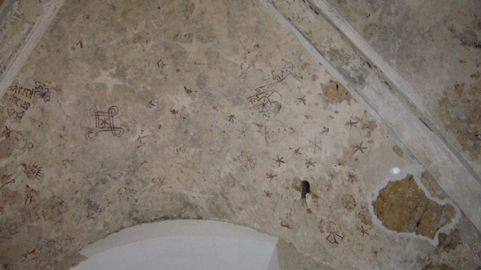 Kostel sv. Havla v Ralsku - nejstarší fresky cca z roku 1280