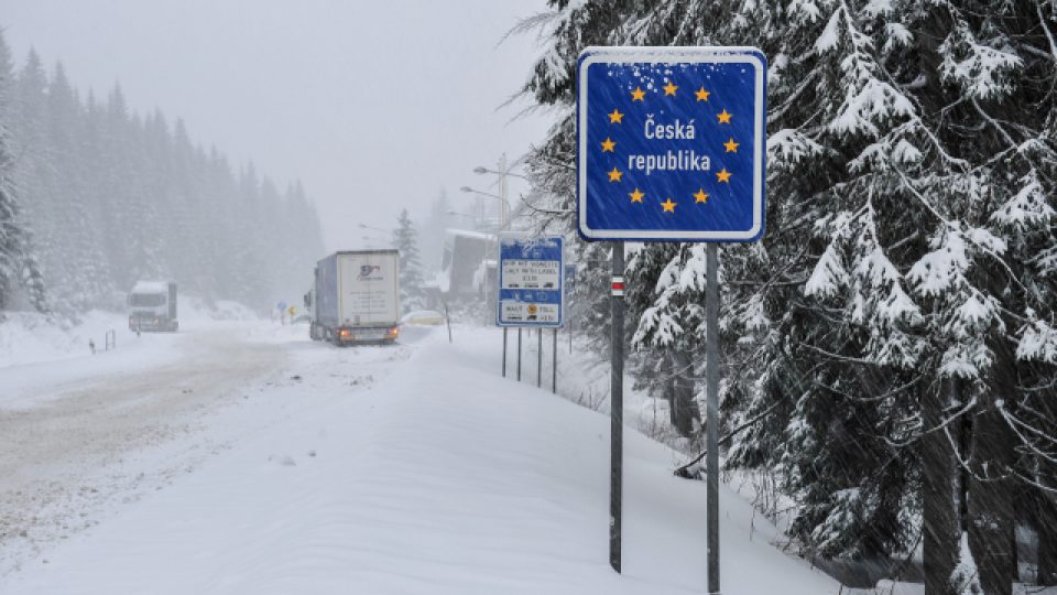 Hraniční přechod do Polska v Harrachově je pro kamiony uzavřen