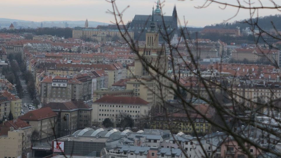 Baba, výhled na Dejvice a Hrad