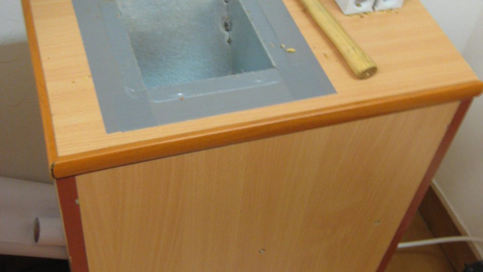 Různé druhy řezaček. Nelegální dovoz tabákových listů ze zahraničí. Tým Kobra v Královéhradeckém kraji odhalil daňový podvod za 84 milionů korun