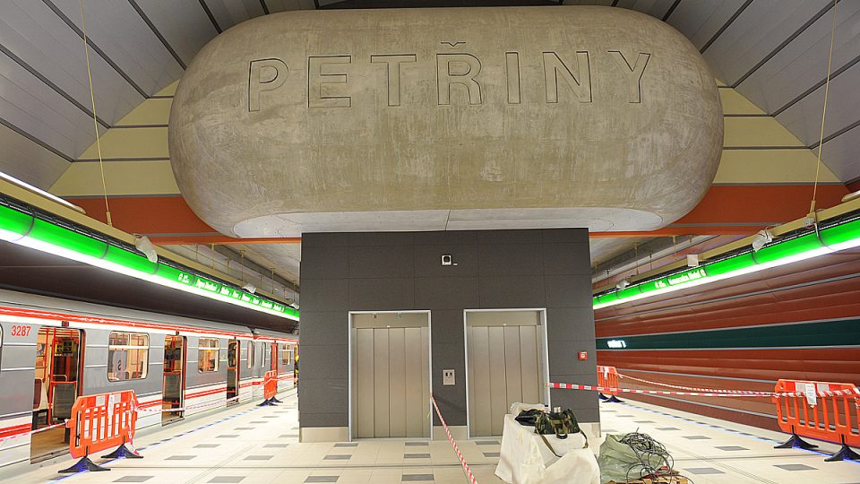 Metro, nové stanice, Petřiny