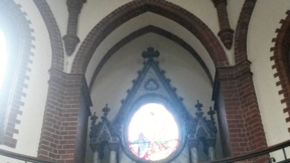 Ochoz kaple sv. Kříže v Chuchelné