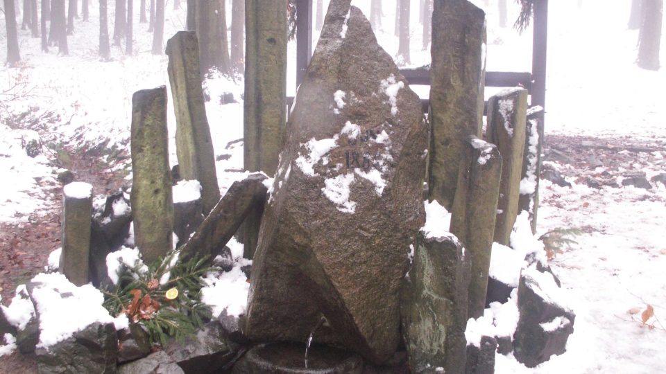 Verunčina studánka na úpatí Vlčí hory