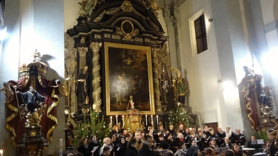 V kostele sv. Jana Křtitele se občas konají koncerty