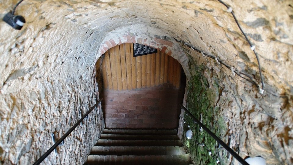 Vstup do podzemí Vlašimského paláce