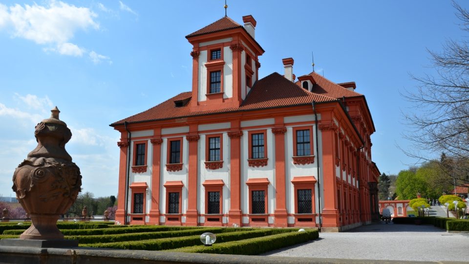 Stavitelem Trojského zámku byl Václav Vojtěch hrabě ze Šternberka