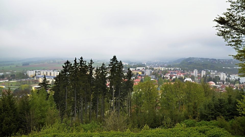 Výhed z vrchu Šibeník na Trutnov