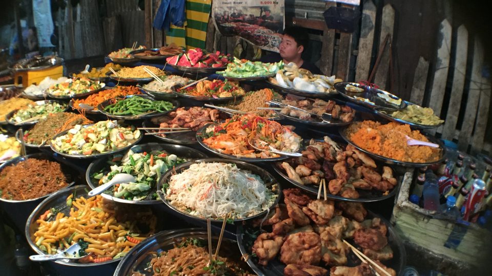 Dominika Vrkotová a Filip Trčka: Objevovali jsme medúzy, kari a další chutě JV Asie 03387778.jpeg