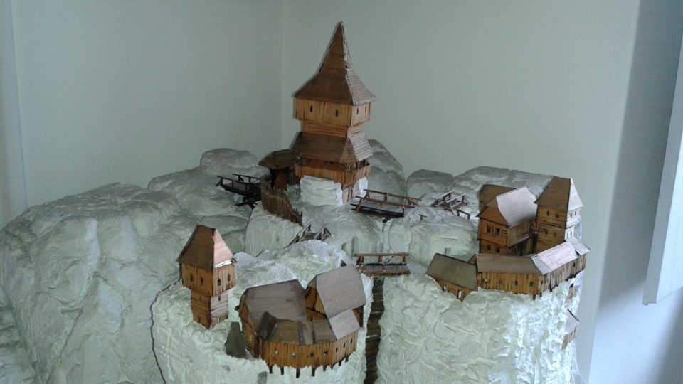 Model původního hradu Drábské světničky