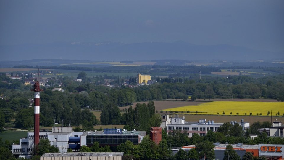 Výhled z Bílé věže na Krkonoše