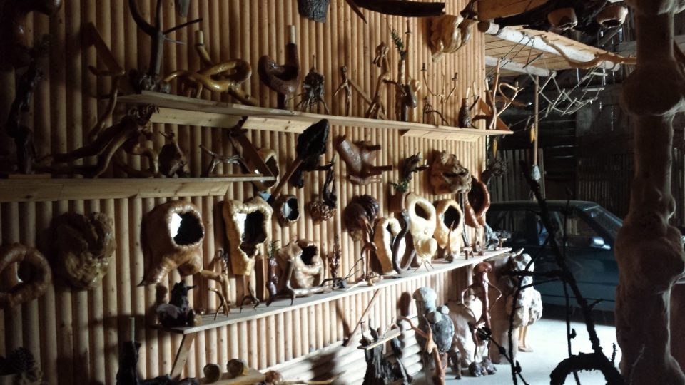 Stěna v garáži Stěna v garáži