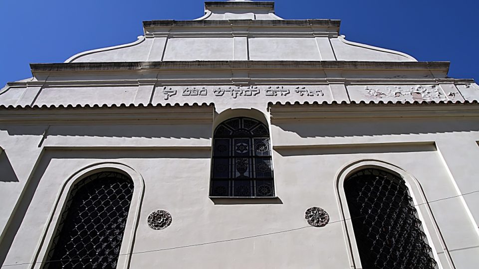 Průčelí synagogy v kolíně