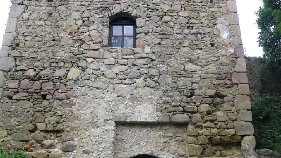 Zřícenina hradu Lukov na Zlínsku