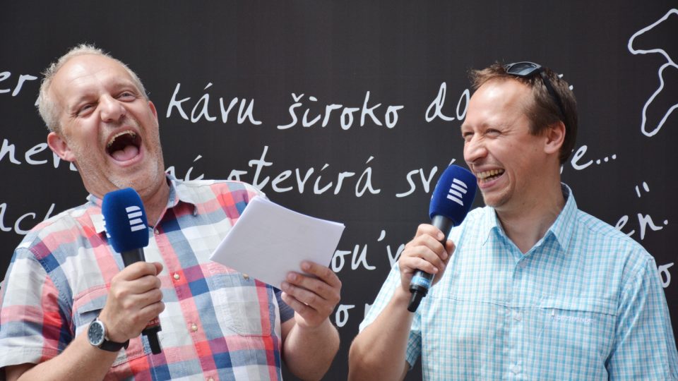 Kavárna POTMĚ otevřela na náměstí Republiky v Praze