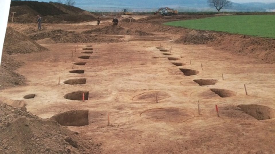 Archeologové objevili u Brodku u Prostějova zbytky tajemné svatyně 