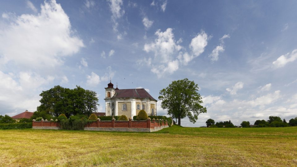 Unikátní kostely na Broumovsku - Bezděkov