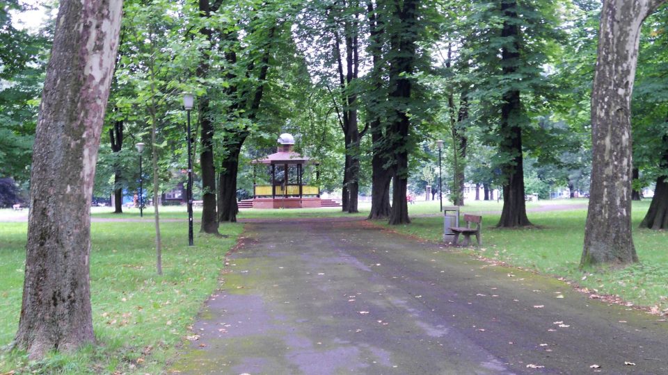 Sad Jožky Jabůrkové je zelenou oázou ostravských Vítkovic.