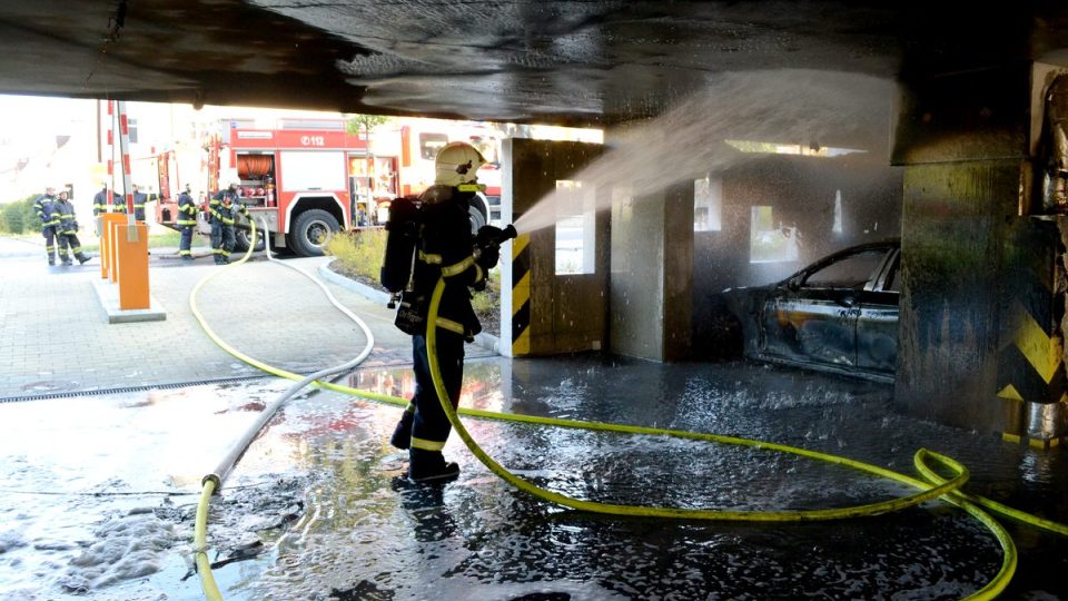  Požár hotelových garáží ve Františkových Lázních