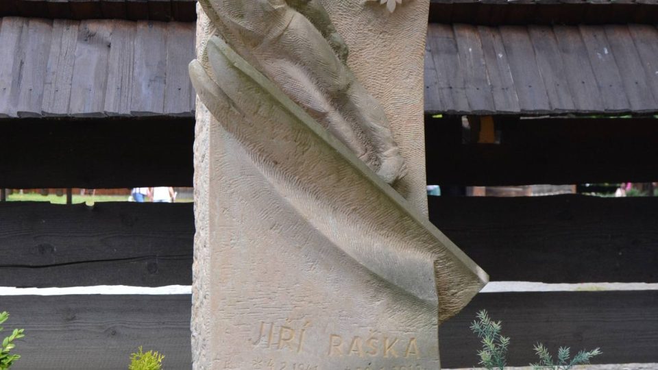 Pomník Jiřího Rašky