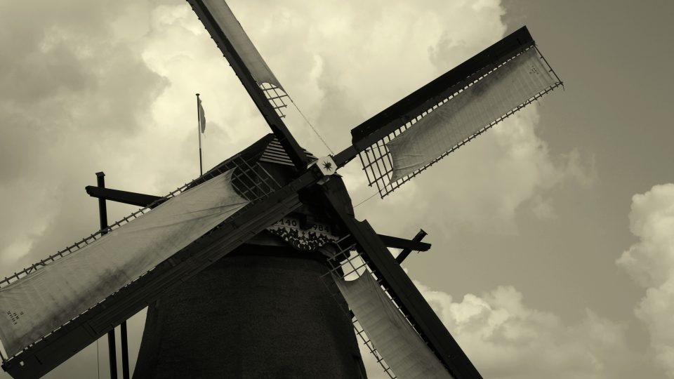 V Holandsku je pořád možnost pronajmout si větrný mlýn, udělat si mlynářský kurz a bydlet v něm