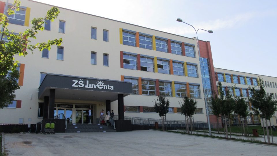 Základní škola Juventa v Milovicích Nymbursku.