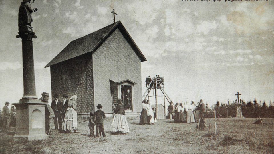 Dobová fotografie kaple kolem roku 1910