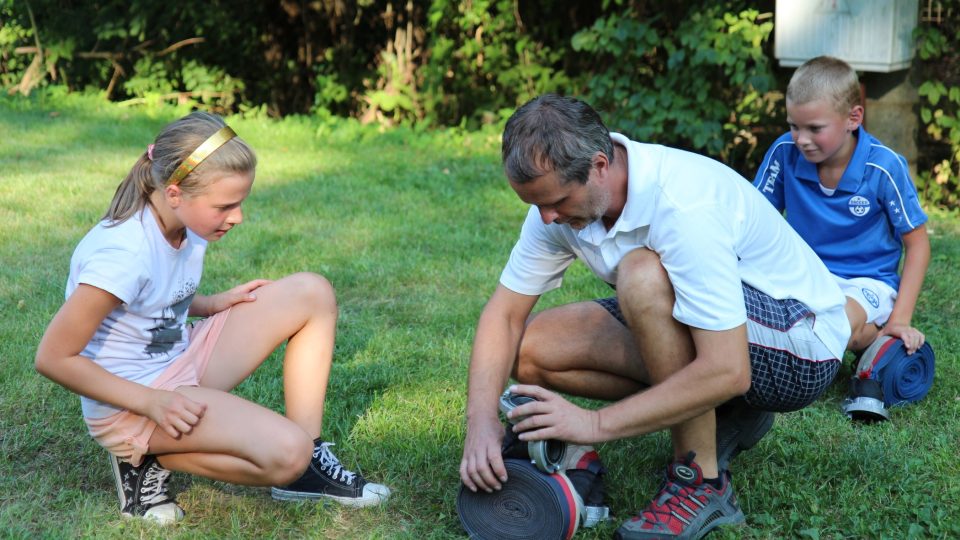 Cvičení mladých dobrovolných hasičů Cvičení mladých dobrovolných hasičů