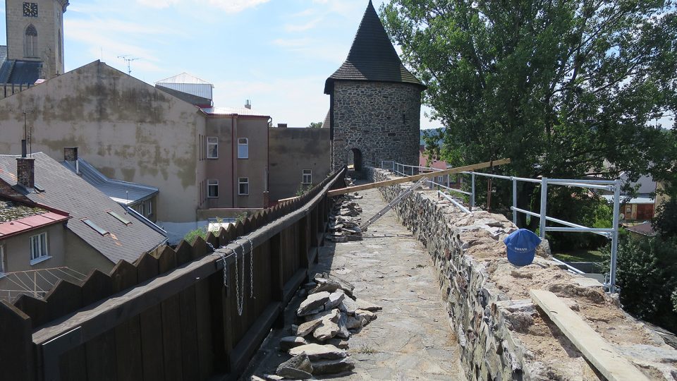 Poličské hradby stále procházejí rekonstrukcí