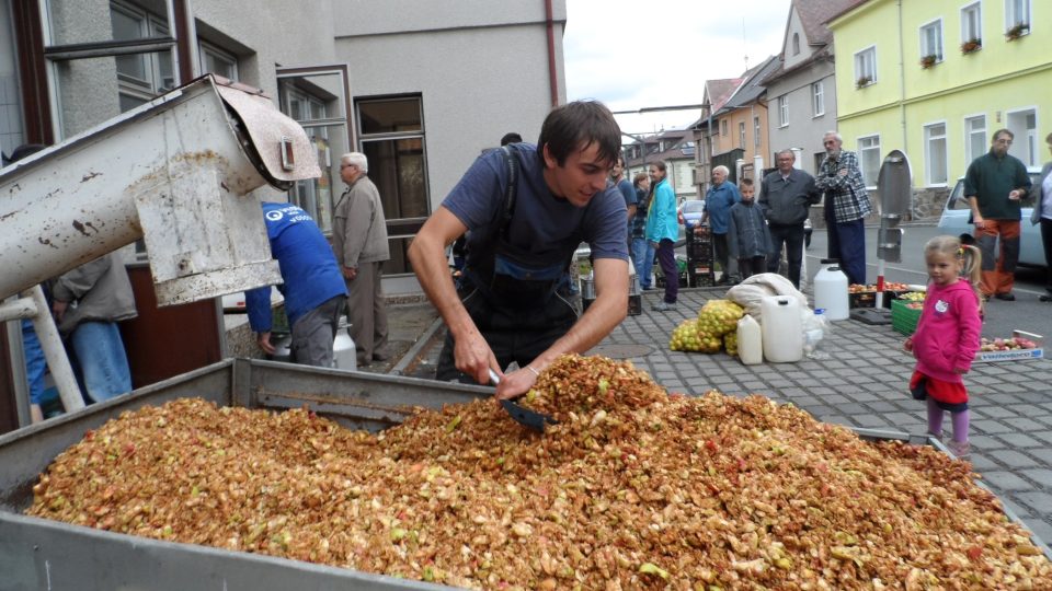 Moštárny na západě Čech jedou naplno