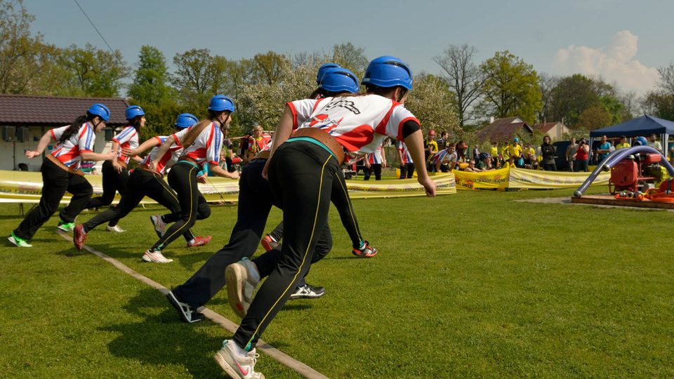 SDH Hrochův Týnec na hasičských závodech