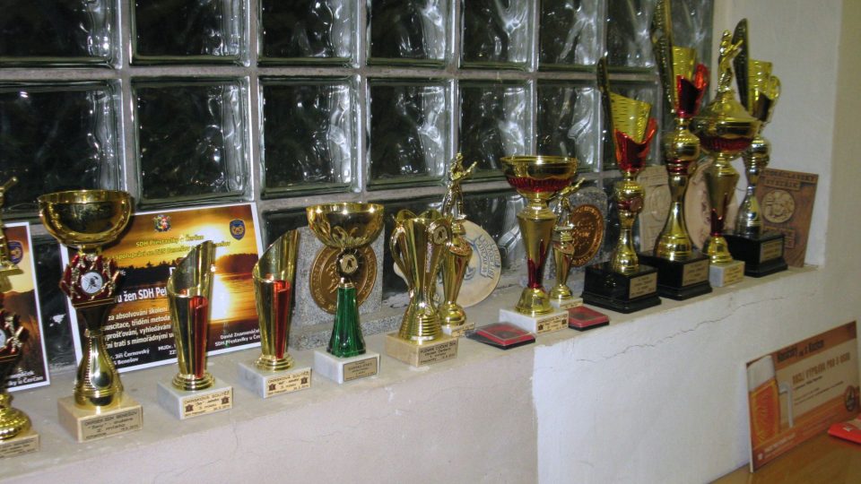 Část vyhraných pohárů