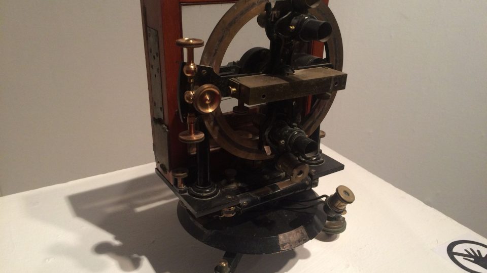 K vidění jsou i dobové přístroje, které polárníci v 19. století používali