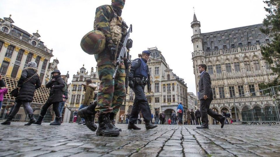 V Bruselu platí nejvyšší stupeň protiteroristické pohotovosti