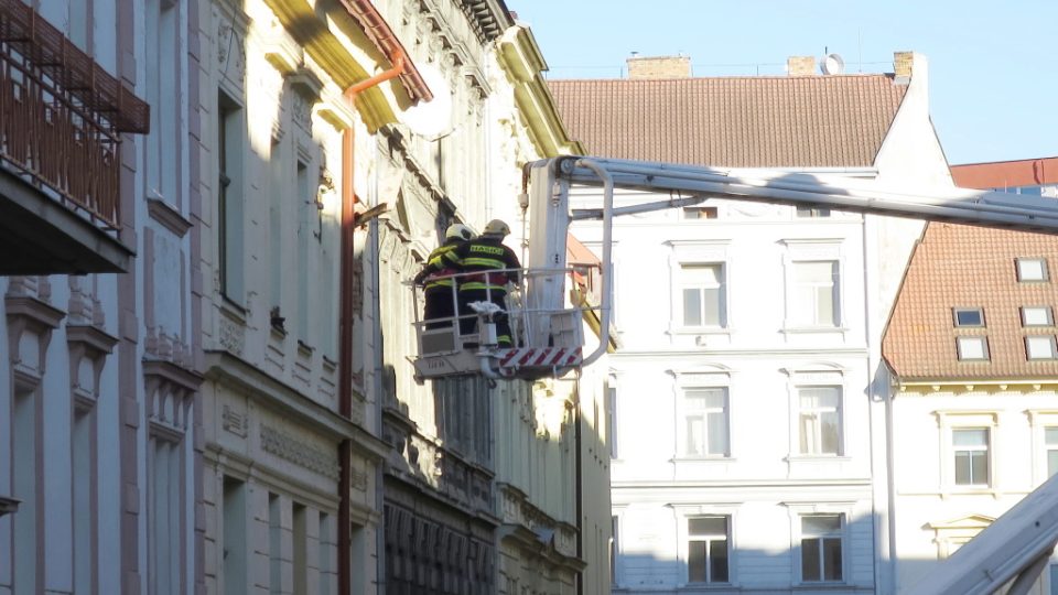 Výbuch tlakové nádoby s propanbutanem v centru Českých Budějovic