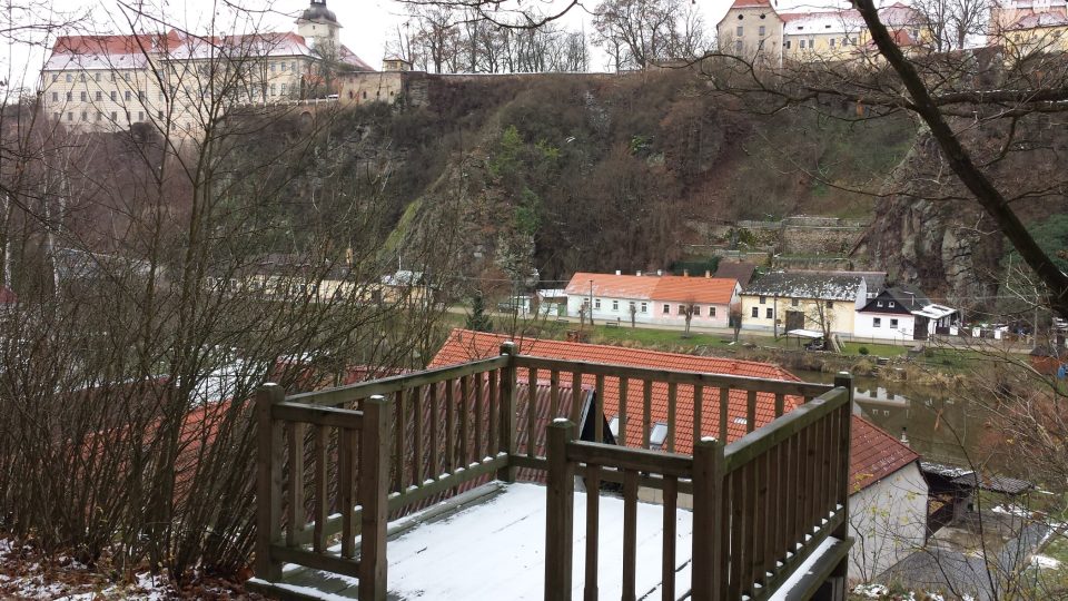 Vyhlídka Gutha-Jarkovského, v pozadí bechyňský zámek