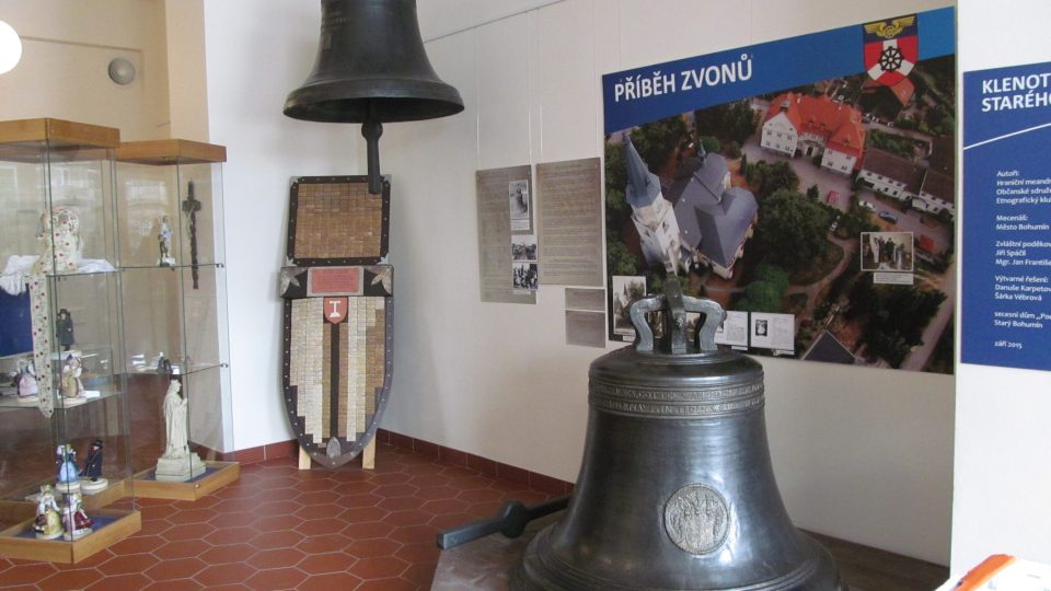 Navrácené kostelní zvony jsou momentálně umístěny v informačním centru