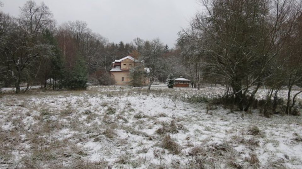 Na mýtině se dnes dochovaly pouze tři stavby