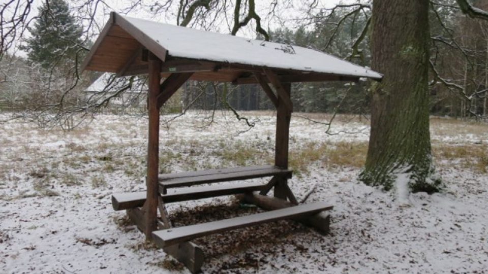 Ve Valdštýnsku dnes najdete turistická odpočívadla