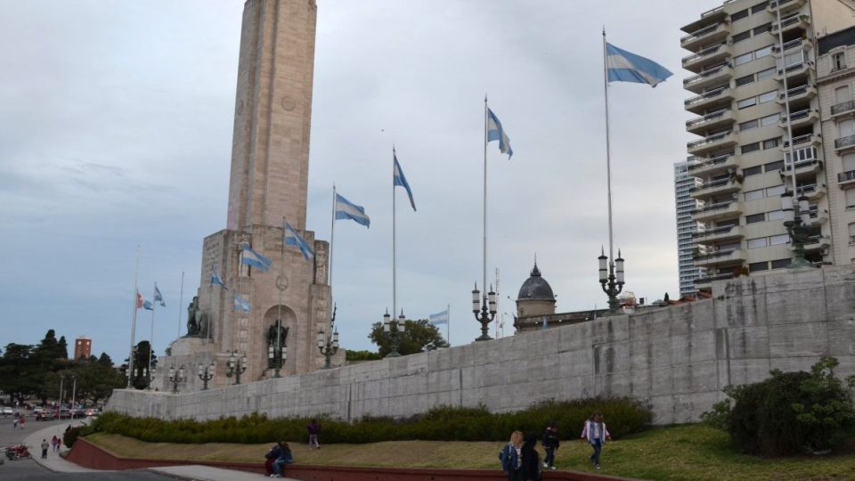 Památník vlajky je velkolepá stavba mezi centrem Rosaria a břehem řeky Paraná