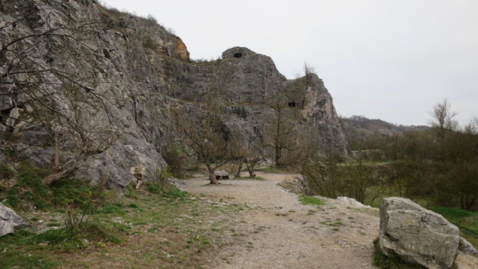 Plošina prvního patra z druhé strany