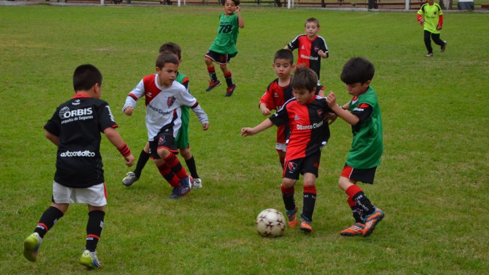 Fotbal je vášeň už pro takhle malé kluky