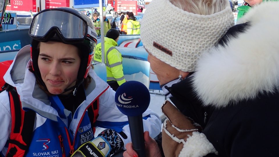 Slovenská lyžařka Petra Vlhová s autorkou pořadu Dámská jízda Mirkou Nezvalovou