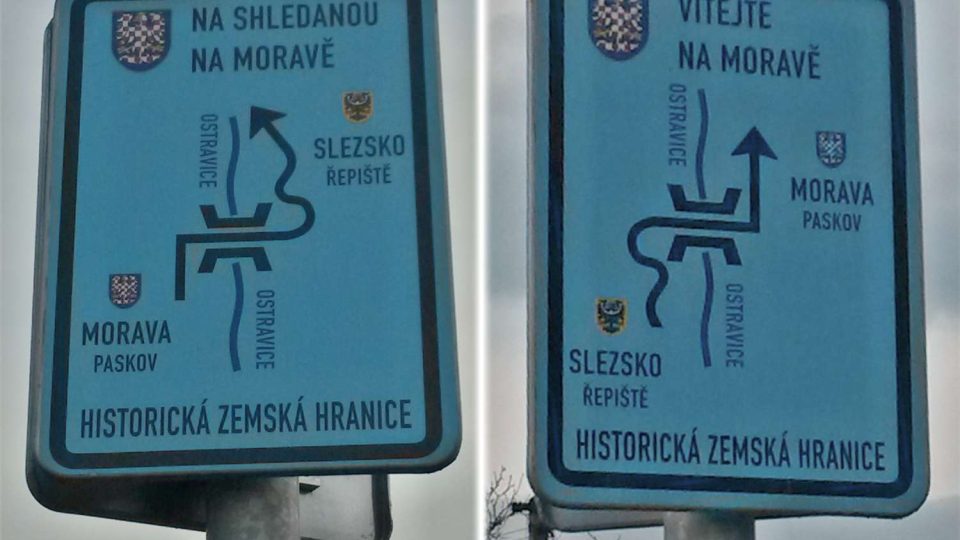 Cedule upozorňují na zemskou hranici mezi Moravou a Slezskem