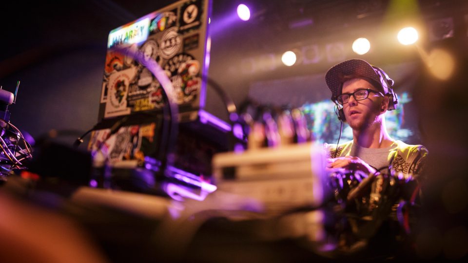 Riddim Tuffa Soundsystem v MeetFactory 03560513.jpeg