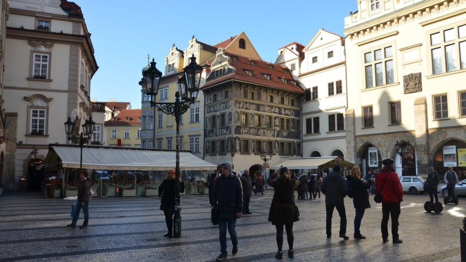 Dům je gotického původu, přestavován a upravován byl v renesanci i baroku