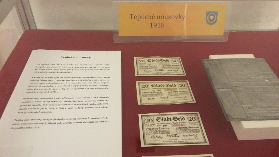 Sběratelé Petr Diviš a Jan Šenfeld vystavují v teplickém muzeu bankovky, kterými se platilo v Československu do roku 1918