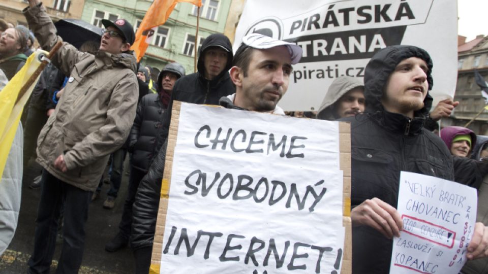 Demonstrace za svobodný přístup k internetu