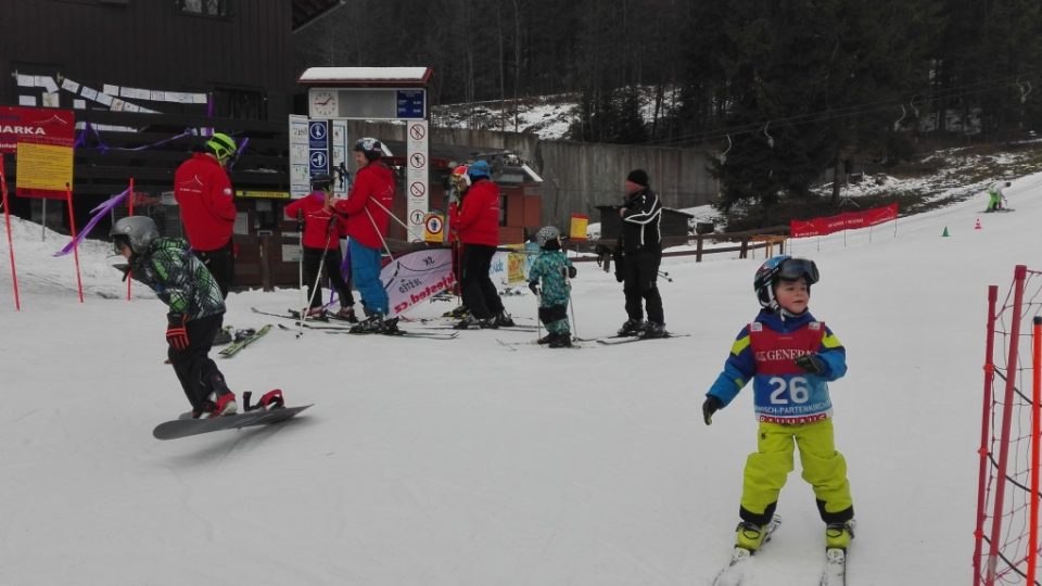 Na Ještěd zamířily stovky lyžařů