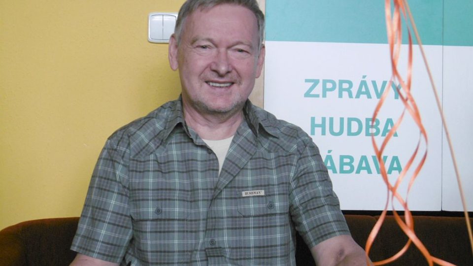 Pediatr a cestovatel MUDr. Ladislav Hanousek v Radioklubu Českého rozhlasu Hradec Králové