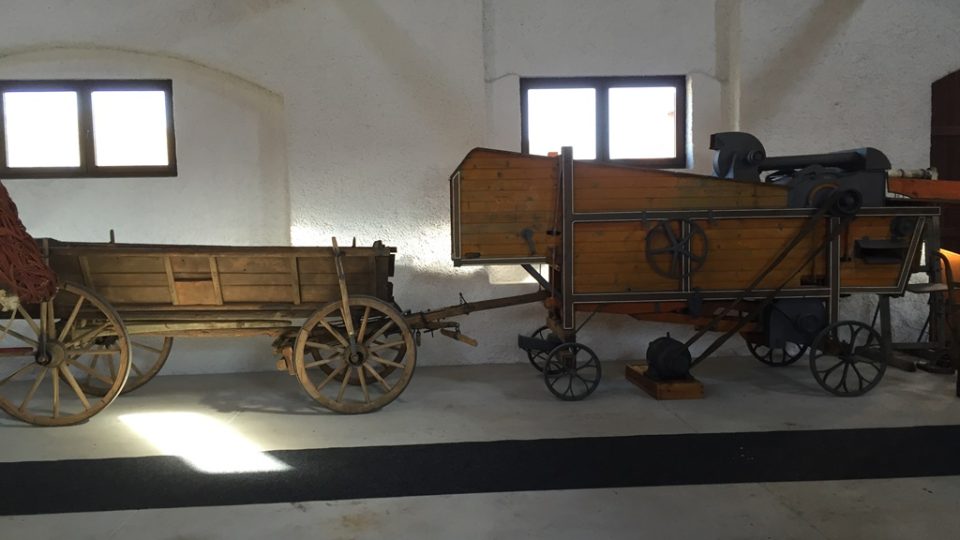 Muzeum mlynářství, pekařství a zemědělství v Božeticích na Písecku. Snímek z expozice zemědělství